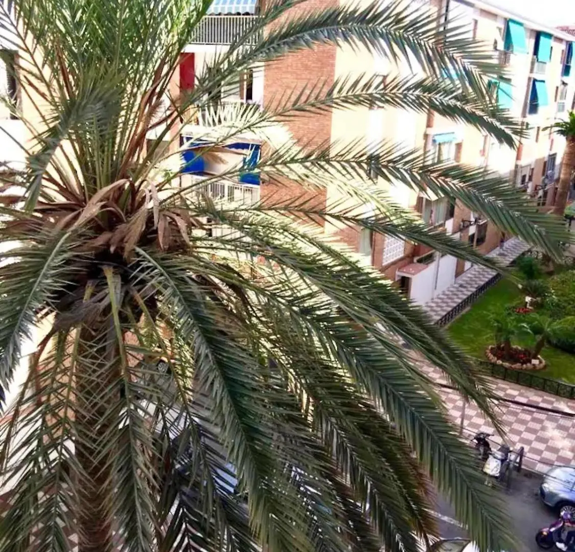 Habitacion 2 En Tercera Planta Sin Ascensor No Es Un Piso Entero! A Compartir Bano Y Cocina! Fuengirola España